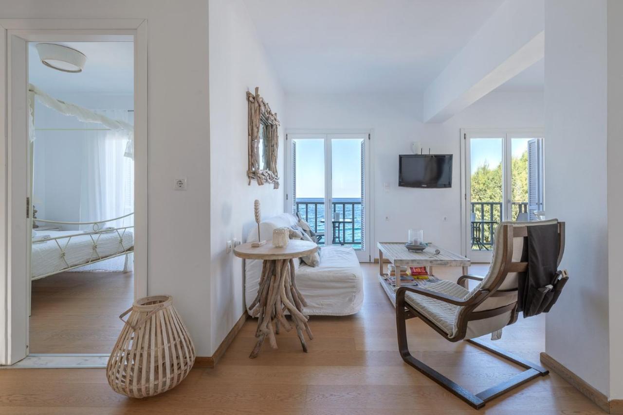 Uno Luxury Apartment With Sea View Livadia  Exterior foto