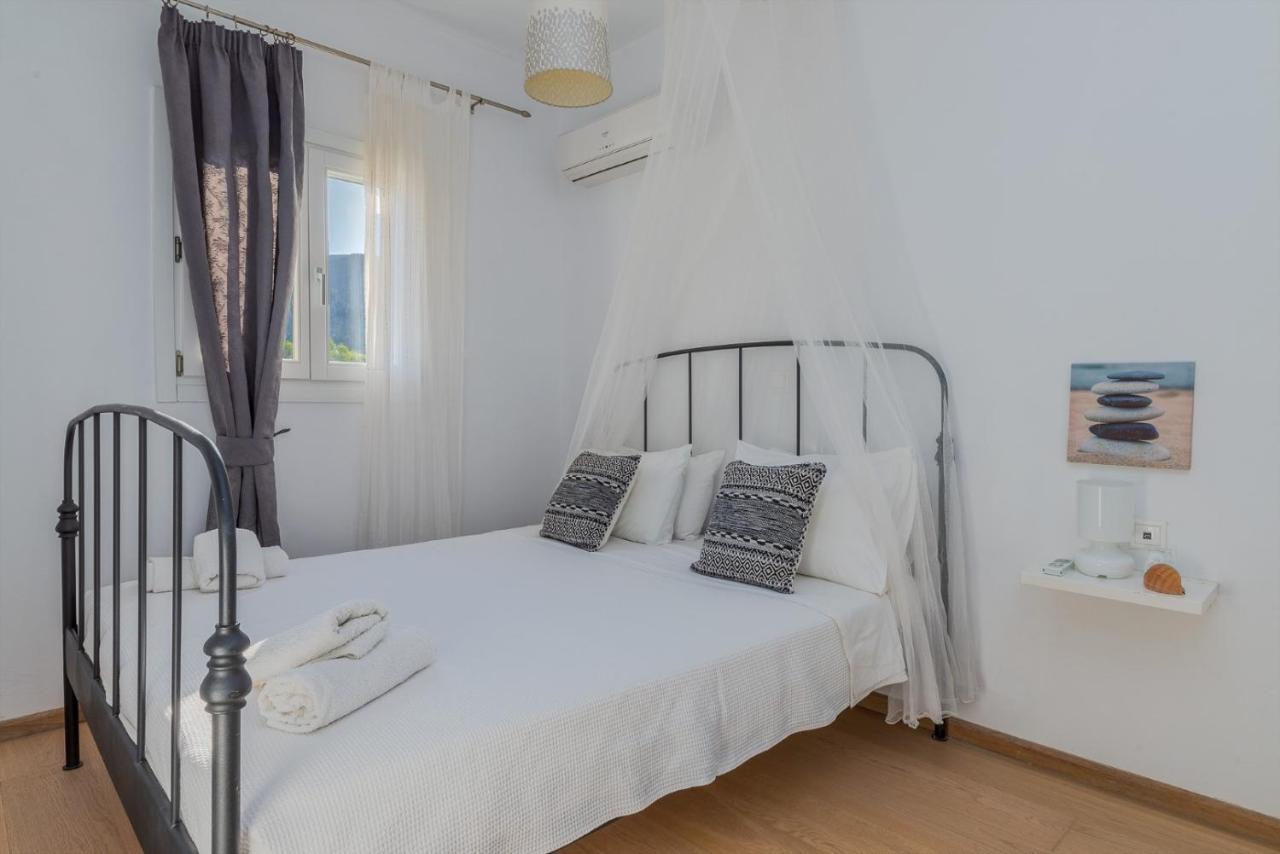 Uno Luxury Apartment With Sea View Livadia  Exterior foto